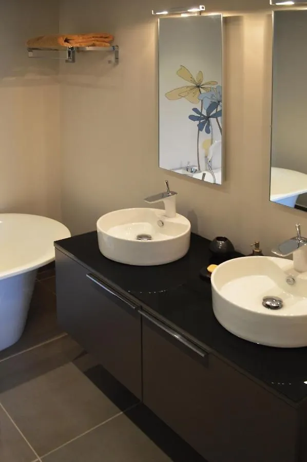 Alcazaba Beach Luxury Apartment02 에스테포나 0*,  스페인