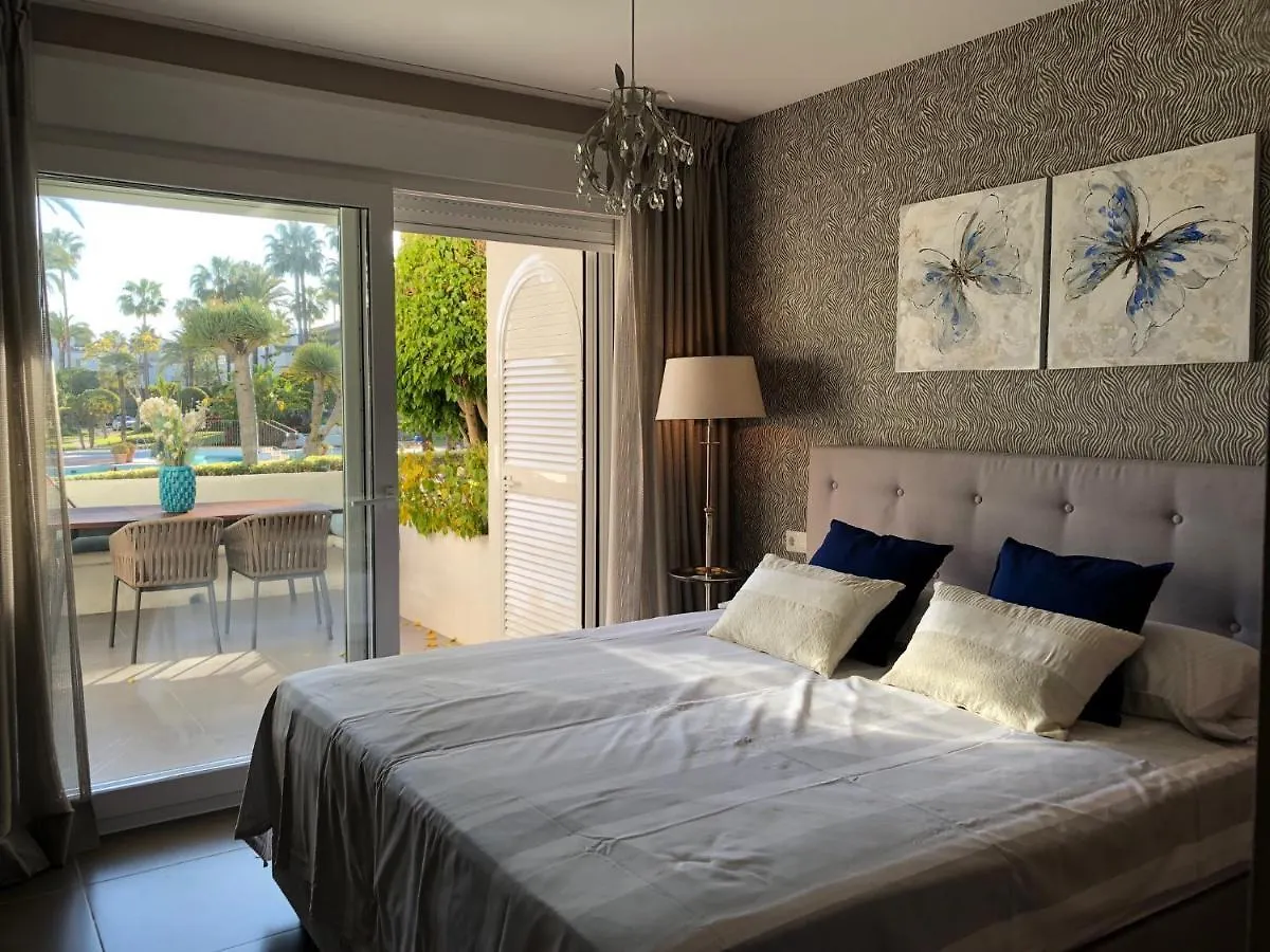 Alcazaba Beach Luxury Apartment02 에스테포나 아파트