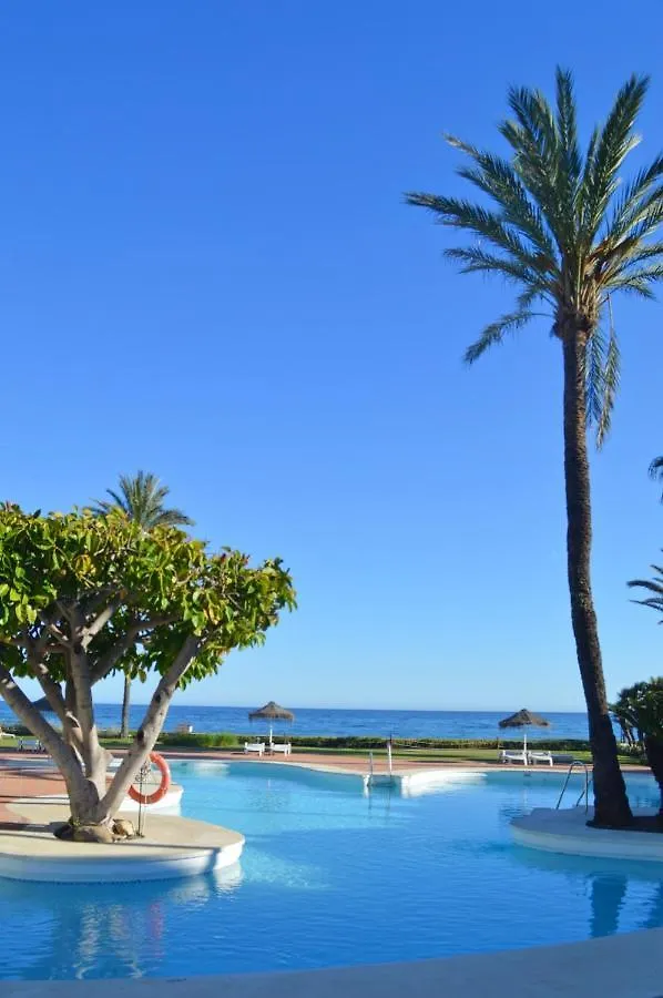 Alcazaba Beach Luxury Apartment02 에스테포나