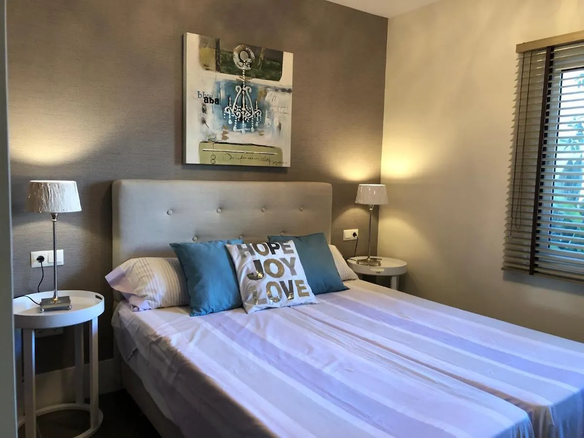 Alcazaba Beach Luxury Apartment02 에스테포나 0*,