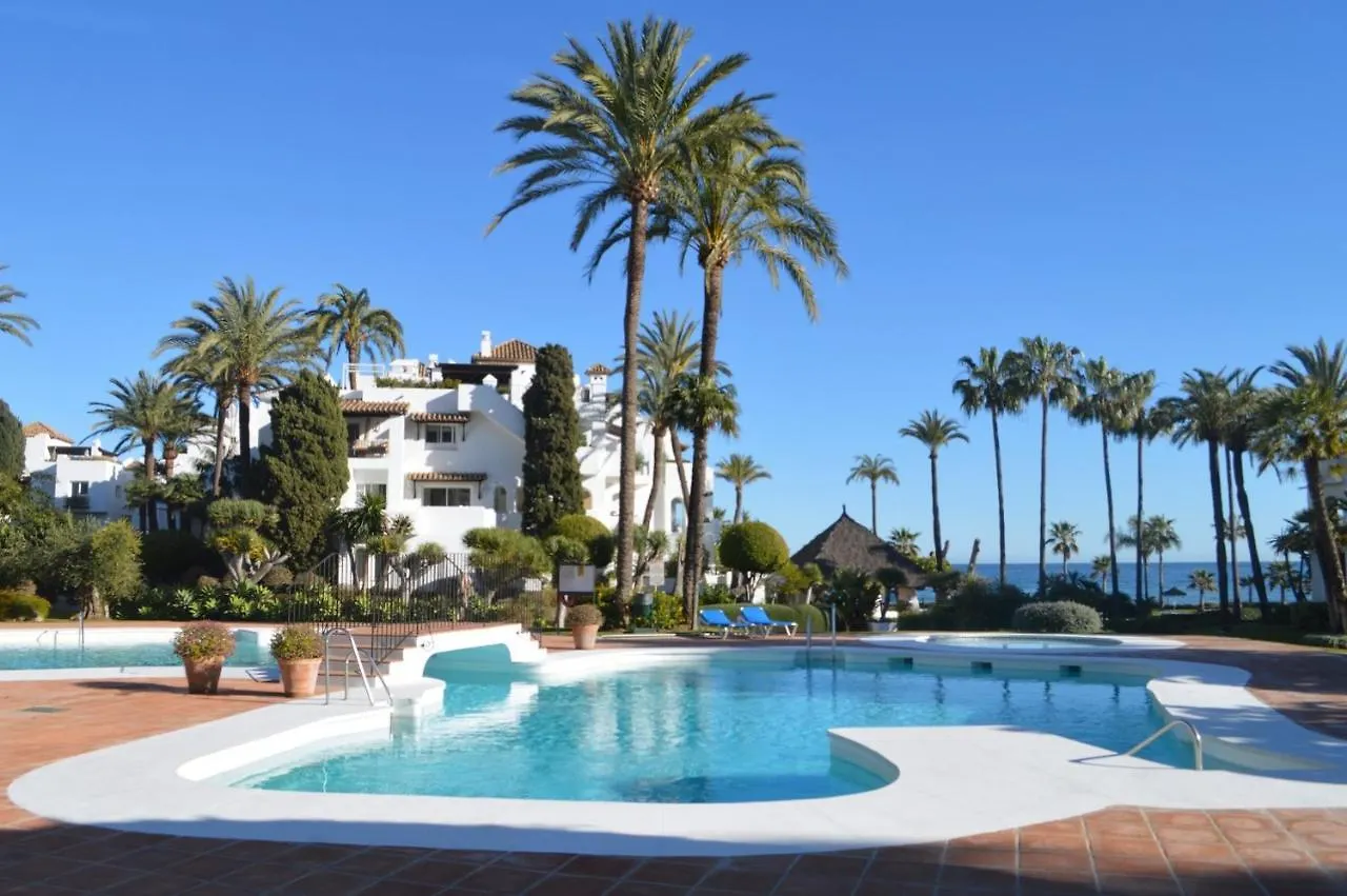 아파트 Alcazaba Beach Luxury Apartment02 에스테포나